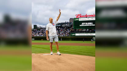 Jeff Blashill visits Wrigley Field to throw out first pitch