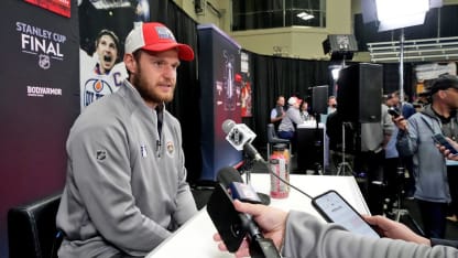 Barkov mikin kanssa mediapäivänä