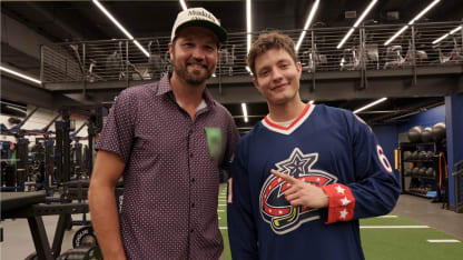 Matt Rife takes stage wearing Rick Nash jersey